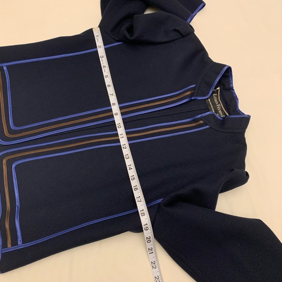 Louis Feraud set blazer (size 42) skirt (size 40) 100% wool navy - Picture 12 of 16